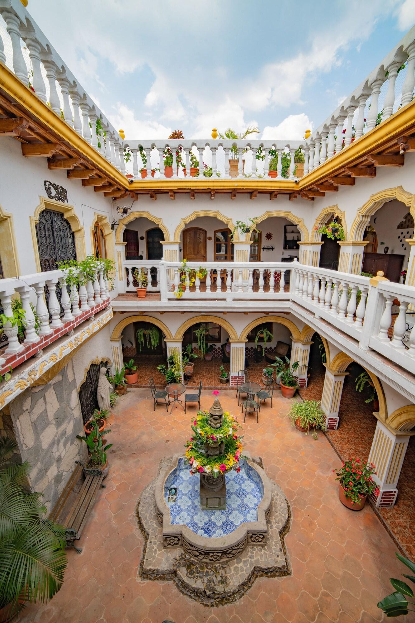 Hotel Gran Plaza Euromaya Антигуа-Гватемала Экстерьер фото